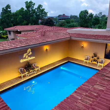White Stallion Villa Lonavala Esterno foto