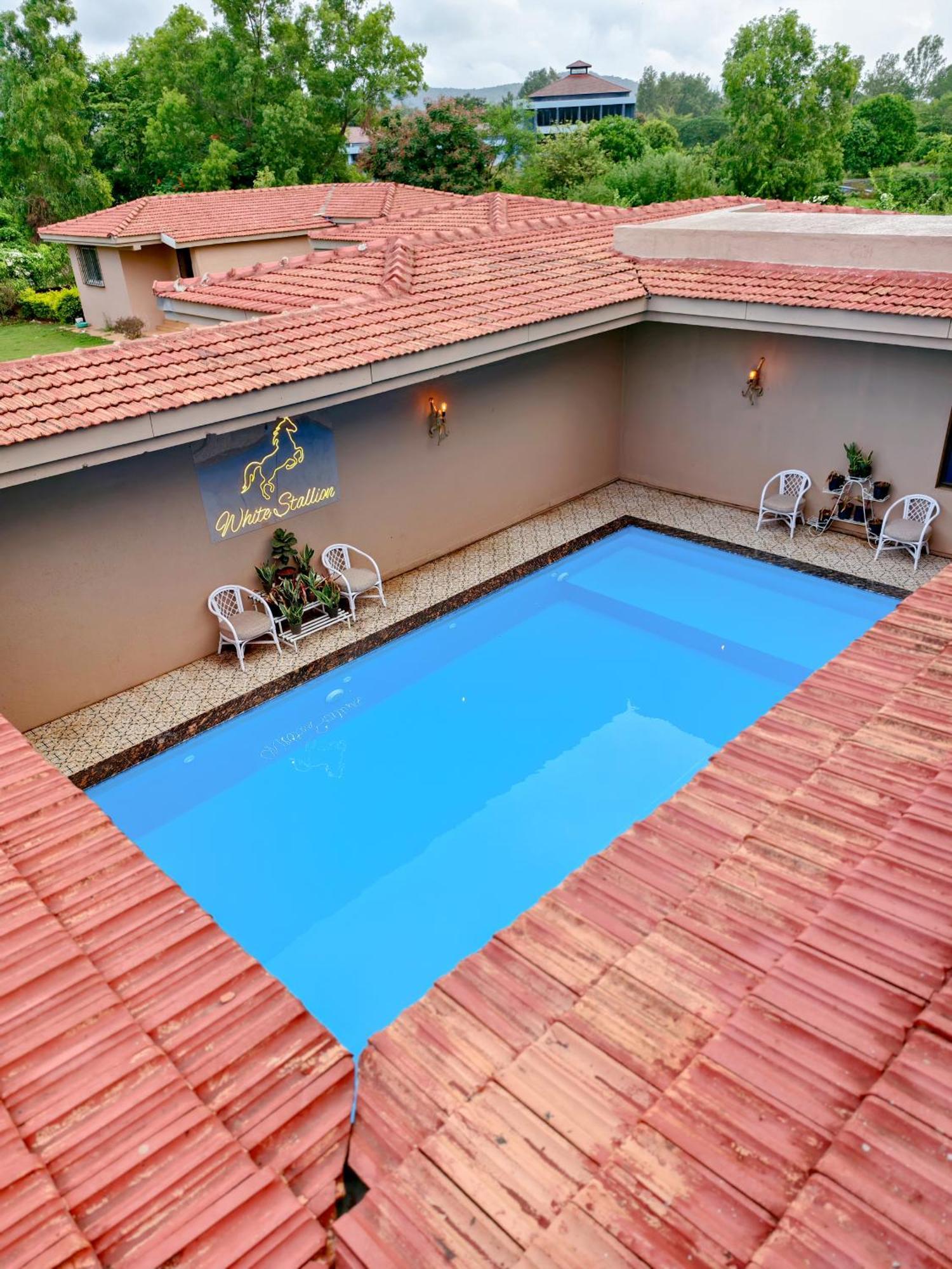 White Stallion Villa Lonavala Esterno foto